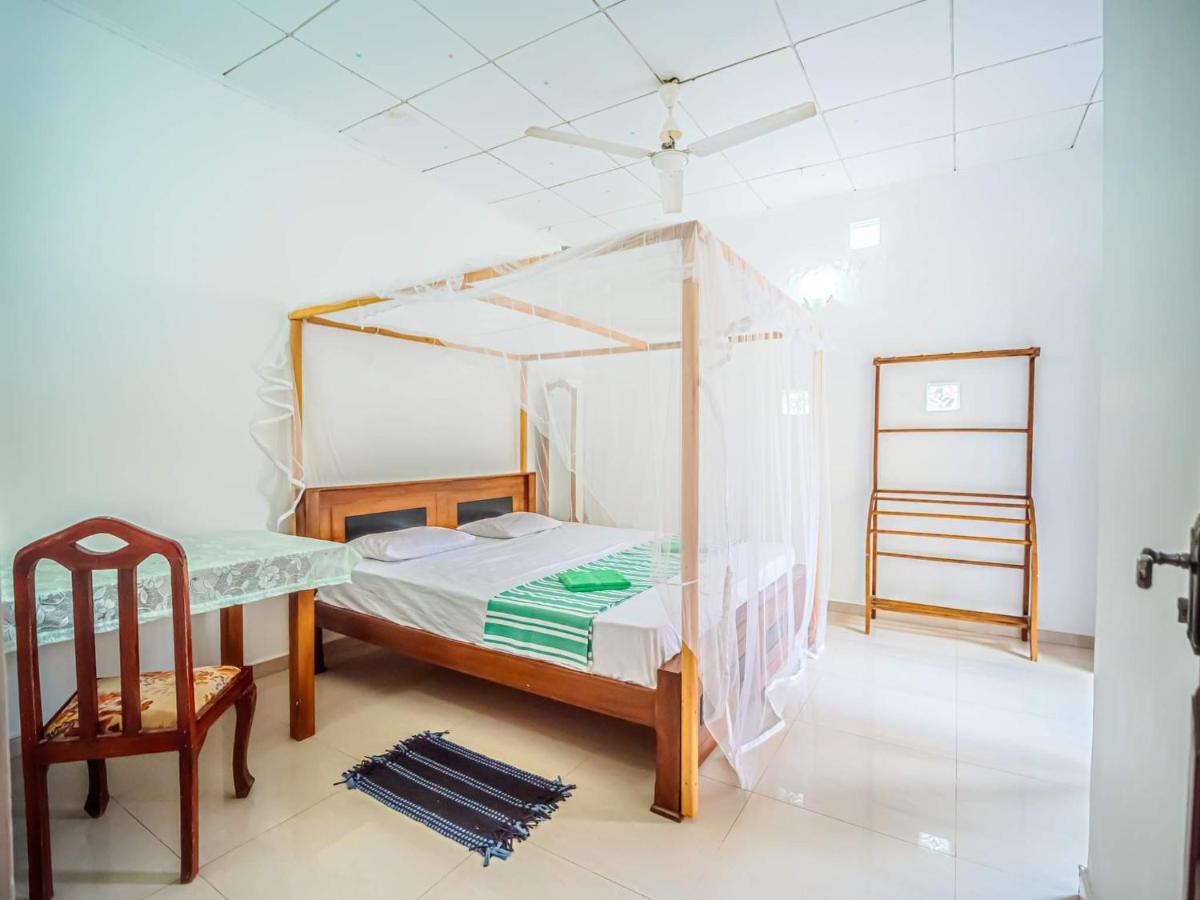 Surfing Guest House Матара Екстер'єр фото