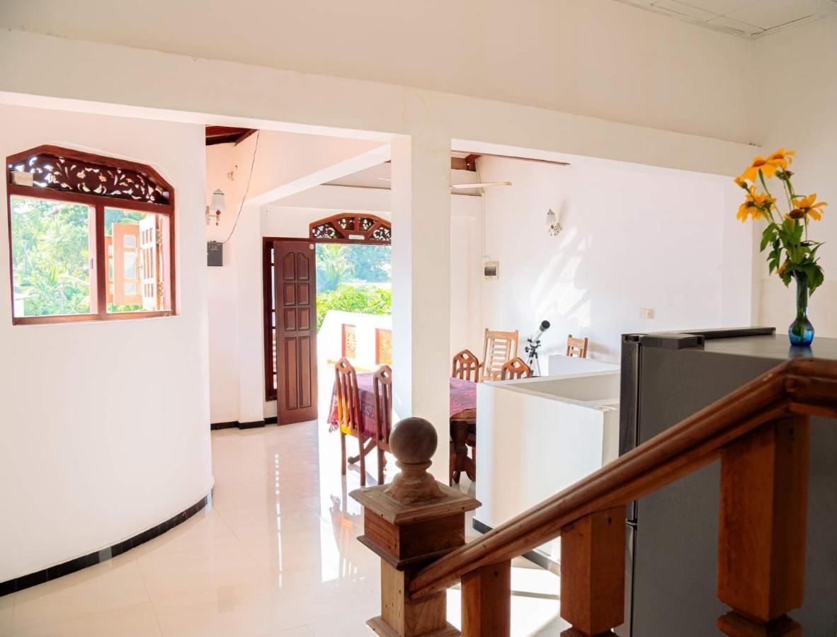Surfing Guest House Матара Екстер'єр фото