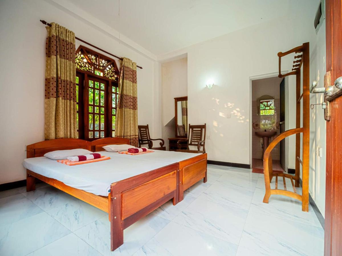 Surfing Guest House Матара Екстер'єр фото
