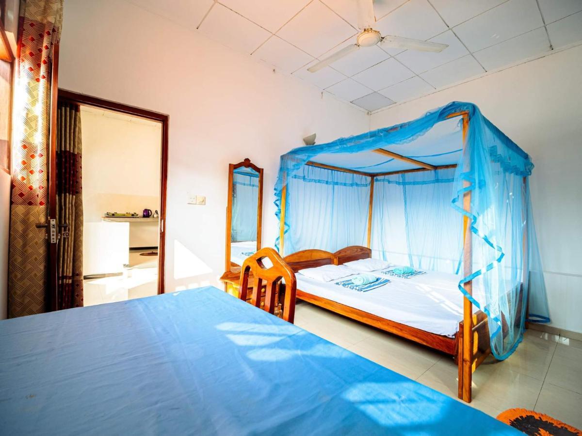 Surfing Guest House Матара Екстер'єр фото