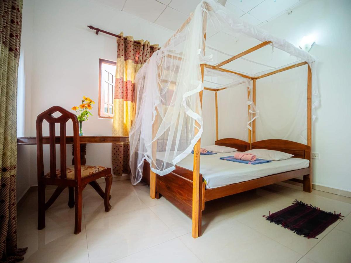 Surfing Guest House Матара Екстер'єр фото