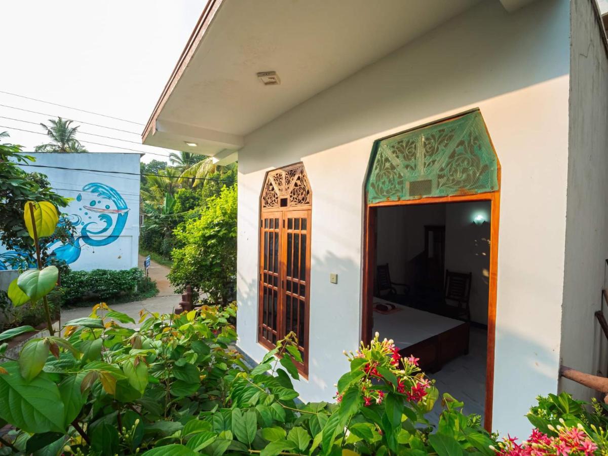 Surfing Guest House Матара Екстер'єр фото